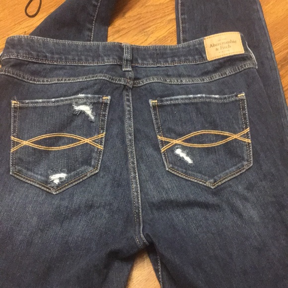 A&F dirstessed skinny jeans - Picture 3 of 4